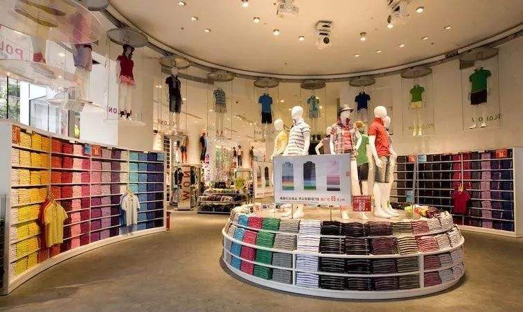 服装叠装陈列时应注意哪些