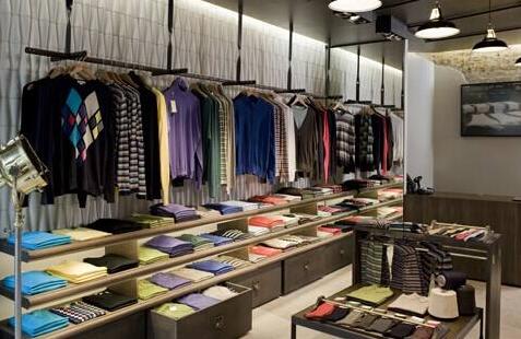 如何陈列的服装让大家感觉比较温馨