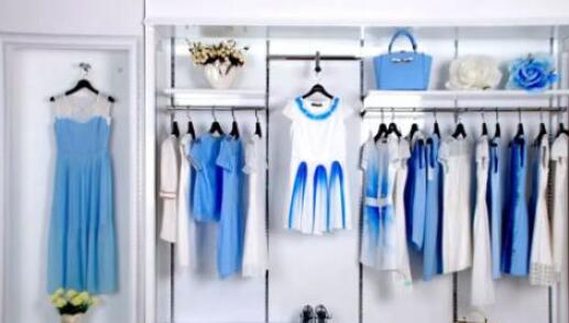 夏天服装店如何陈列才好